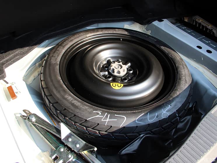 一汽丰田 皇冠 2015款 2.0T 尊享版