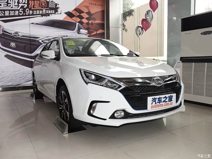 比亚迪 秦 2015款 1.5T 双冠旗舰版 比亚迪 秦 2015款 1.5T 双冠旗舰版