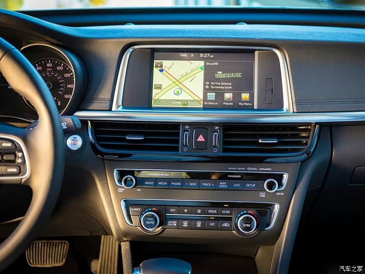 起亚(进口) 起亚K5(进口) 2016款 Plug-In Hybrid 起亚(进口) 起亚K5(进口) 2016款 Plug-In Hybrid