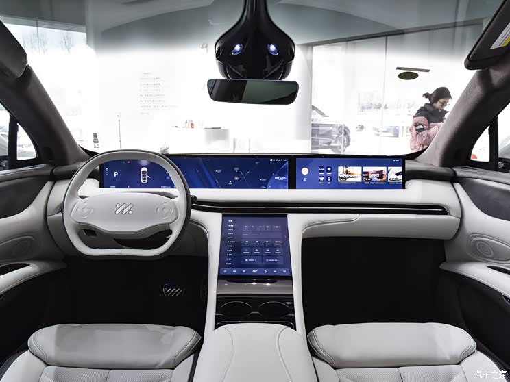 智己汽車 智己LS7 2023款 100kWh Lux四驅(qū)版 智己汽車 智己LS7 2023款 100kWh Lux四驅(qū)版