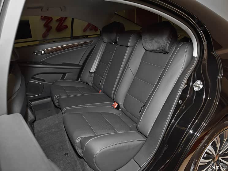 一汽红旗 红旗H7 2021款 2.0T 基本型 一汽红旗 红旗H7 2021款 2.0T 基本型