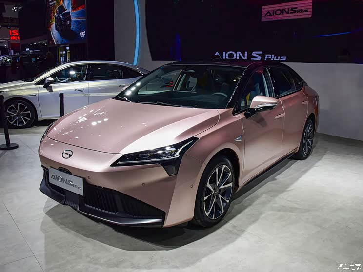 广汽埃安 AION S 2021款 Plus 基本型