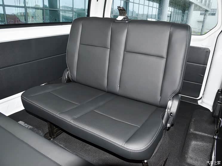 华晨鑫源 金海狮 2021款 1.5L 客车旅行狮 6座