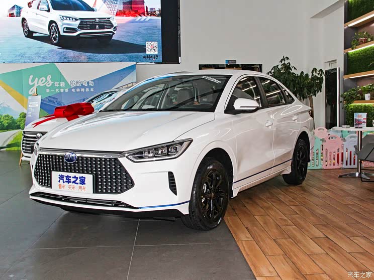 比亚迪 比亚迪e3 2021款 出行版 比亚迪 比亚迪e3 2021款 出行版