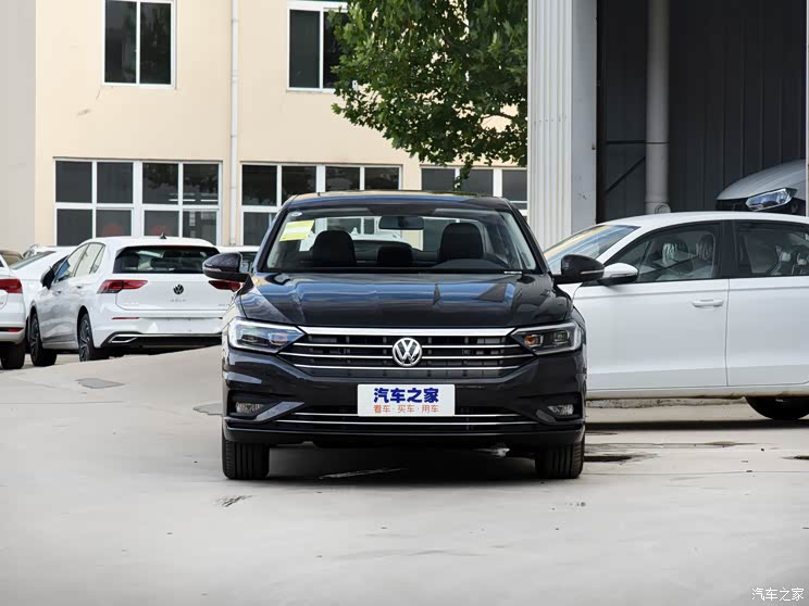 一汽-大众 速腾 2021款 280TSI DSG超越版 内饰大屏是亮点 新款大众速腾谍照曝光