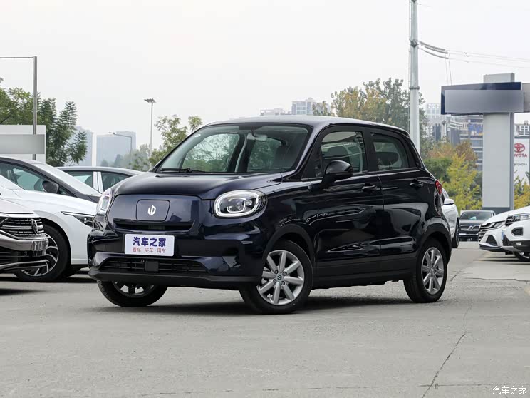 零跑汽车 零跑T03 2023款 403智享版 零跑汽车 零跑T03 2023款 403智享版