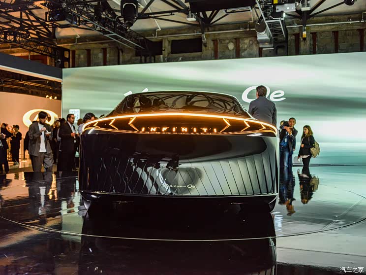英菲尼迪(進(jìn)口) 英菲尼迪Vision Qe 2024款 Concept 英菲尼迪(進(jìn)口) 英菲尼迪Vision Qe 2024款 Concept