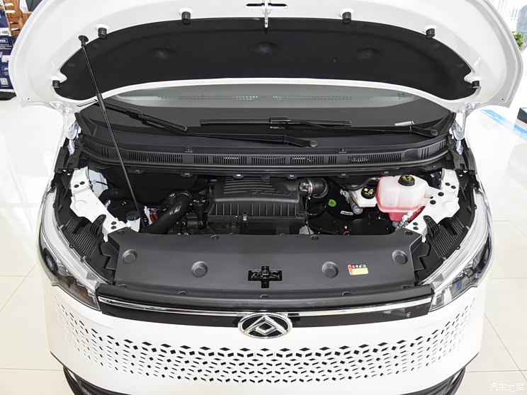 上汽大通 上汽大通MAXUS新途V70 2023款 2.0T柴油手动精英版5/6座 93kW 上汽大通 上汽大通MAXUS新途V70 2023款 2.0T柴油手动精英版5/6座 93kW