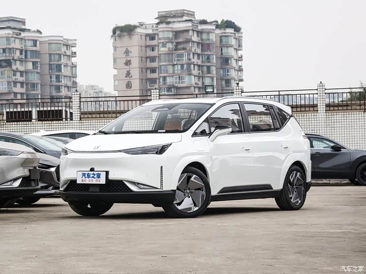 合創(chuàng)汽車 合創(chuàng)Z03 2022款 潮智版 620km 合創(chuàng)汽車 合創(chuàng)Z03 2022款 潮智版 620km