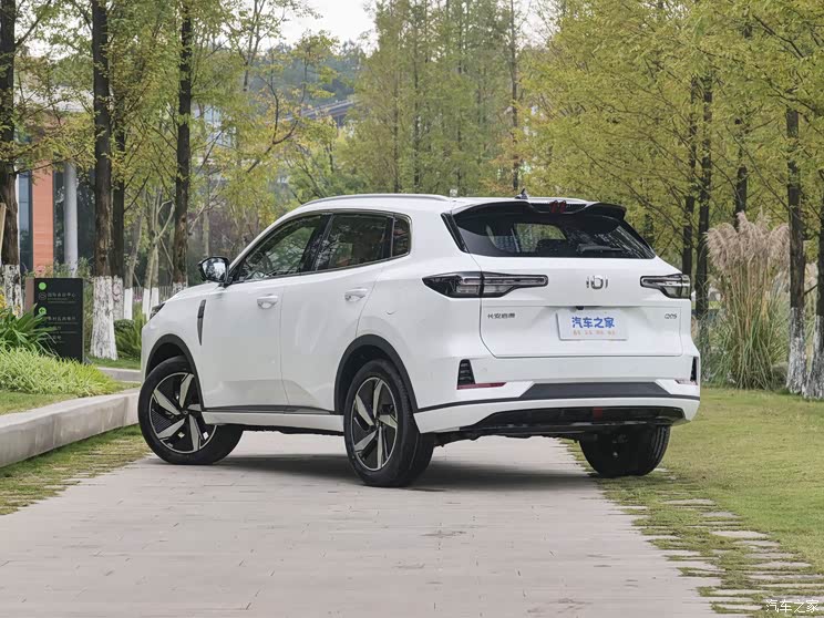 長(zhǎng)安啟源 長(zhǎng)安啟源Q05 2023款 插電式混合動(dòng)力基本型 長(zhǎng)安啟源 長(zhǎng)安啟源Q05 2023款 插電式混合動(dòng)力基本型