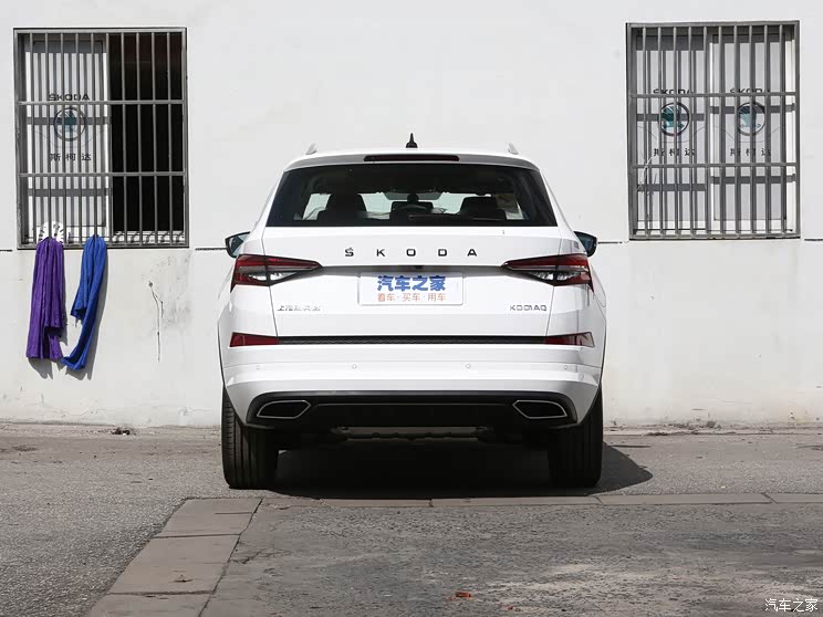 上汽大众斯柯达 柯迪亚克 2022款 TSI330 7座两驱豪华版 上汽大众斯柯达 柯迪亚克 2022款 TSI330 7座两驱豪华版