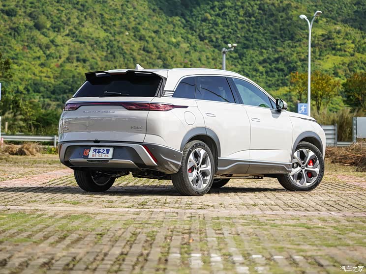 比亞迪 護衛(wèi)艦07 2023款 DM-p 175KM 四驅(qū)旗艦型 比亞迪 護衛(wèi)艦07 2023款 DM-p 175KM 四驅(qū)旗艦型