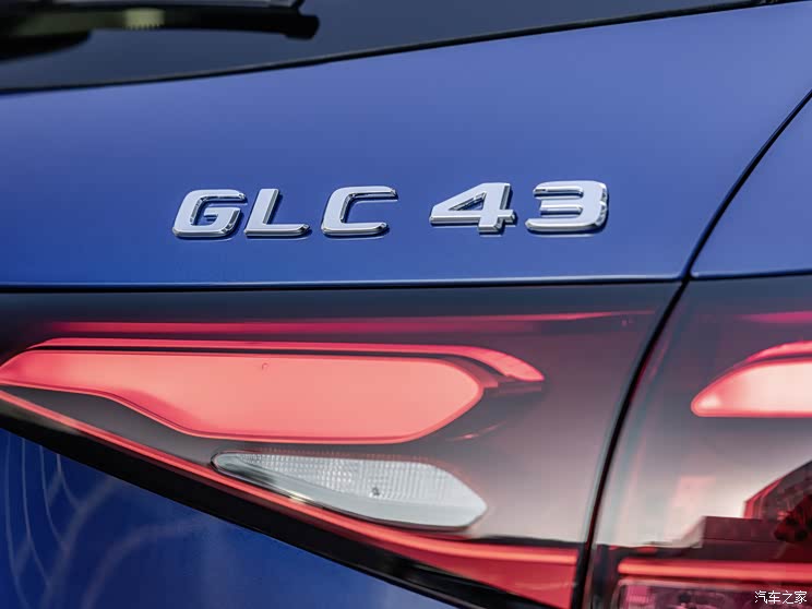 梅赛德斯-AMG 奔驰GLC AMG 2024款 AMG GLC 43 4MATIC 梅赛德斯-AMG 奔驰GLC AMG 2024款 AMG GLC 43 4MATIC