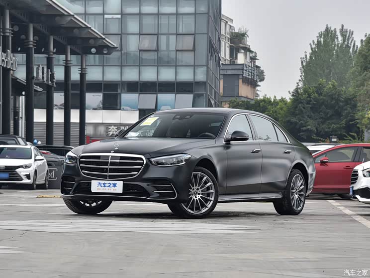 奔驰(进口) 奔驰S级 2023款 改款 S 450 L 4MATIC 奔驰(进口) 奔驰S级 2023款 改款 S 450 L 4MATIC