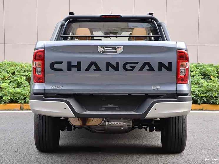 長安汽車 長安獵手 2024款 2.0T 兩驅(qū)標箱 長安汽車 長安獵手 2024款 2.0T 兩驅(qū)標箱