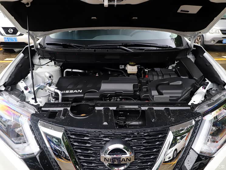 东风日产 奇骏 2021款 2.0L XL ITS 3rows CVT 2WD智联七座舒适版