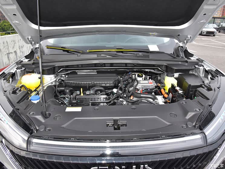 東風(fēng)乘用車 皓瀚 2023款 DH-i 1.5T 豪華版 東風(fēng)乘用車 皓瀚 2023款 DH-i 1.5T 豪華版