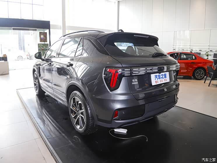 領(lǐng)克 領(lǐng)克01 2022款 1.5TD EM-F PM 領(lǐng)克 領(lǐng)克01 2022款 1.5TD EM-F PM