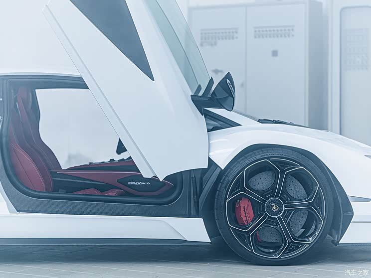 兰博基尼 Countach 2021款 LPI 800-4 兰博基尼 Countach 2021款 LPI 800-4