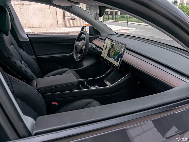 特斯拉(进口) Model Y(海外) 2019款 Performance高性能全轮驱动版 特斯拉(进口) Model Y(海外) 2019款 Performance高性能全轮驱动版