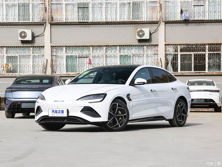 比亞迪 海豹 2022款 700km 長續(xù)航后驅(qū)版 比亞迪 海豹 2022款 700km 長續(xù)航后驅(qū)版