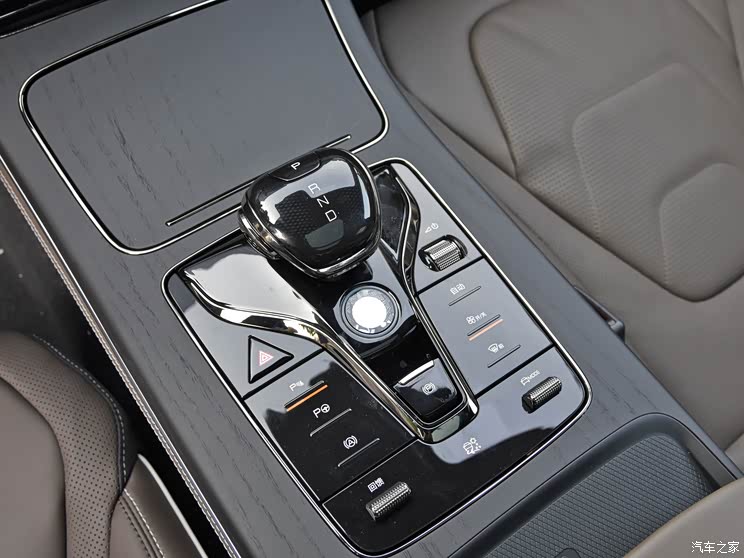比亞迪 漢 2022款 EV 四驅(qū)基本型 比亞迪 漢 2022款 EV 四驅(qū)基本型