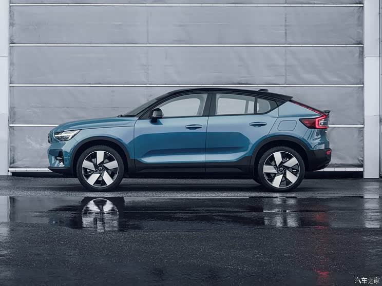 沃爾沃(進(jìn)口) 沃爾沃C40 2021款 基本型 沃爾沃(進(jìn)口) 沃爾沃C40 2021款 基本型