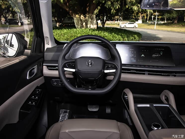 長安汽車 長安獵手 2024款 2.0T 四驅(qū)標箱 長安汽車 長安獵手 2024款 2.0T 四驅(qū)標箱