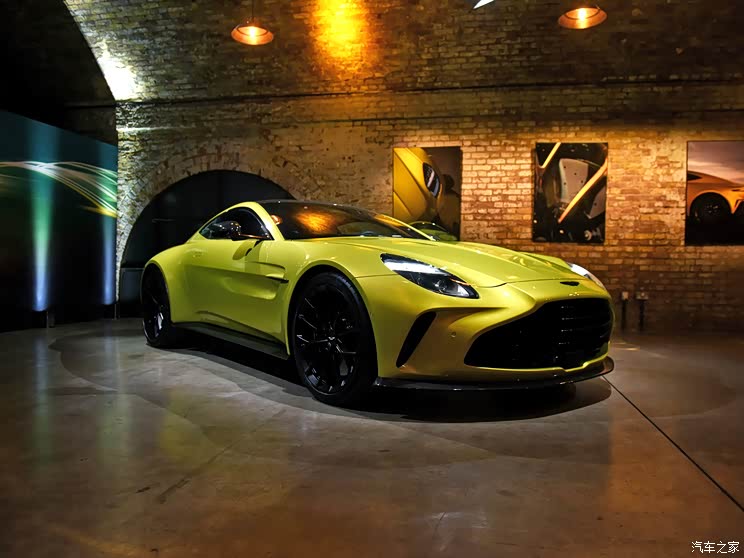 阿斯頓?馬丁 V8 Vantage 2024款 4.0T V8 Coupe