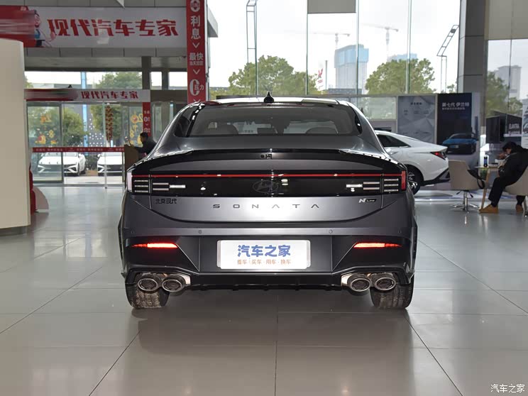 北京現(xiàn)代 索納塔 2024款 2.0T N Line 低配版 北京現(xiàn)代 索納塔 2024款 2.0T N Line 低配版