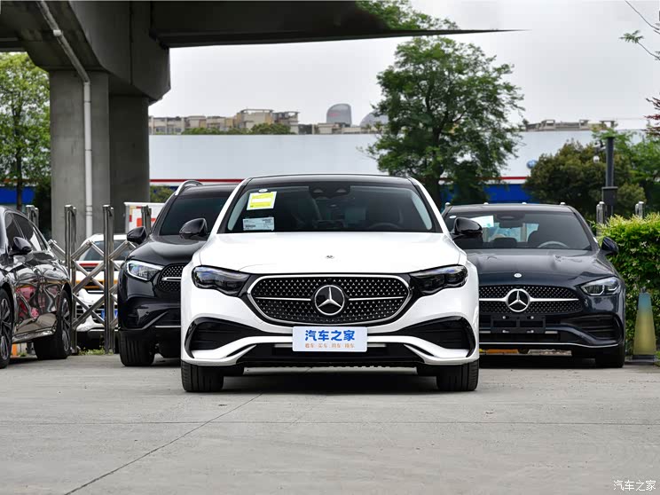 奔馳(進(jìn)口) 奔馳E級(jí)(進(jìn)口) 2024款 E 300 豪華型運(yùn)動(dòng)版 奔馳(進(jìn)口) 奔馳E級(jí)(進(jìn)口) 2024款 E 300 豪華型運(yùn)動(dòng)版