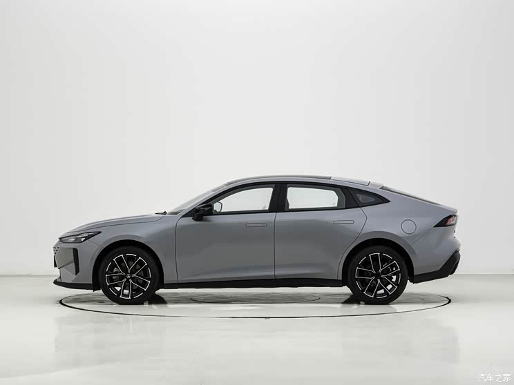 長安汽車 長安UNI-V 智電iDD 2024款 藍(lán)鯨智電iDD 136km 智尊型 長安汽車 長安UNI-V 智電iDD 2024款 藍(lán)鯨智電iDD 136km 智尊型