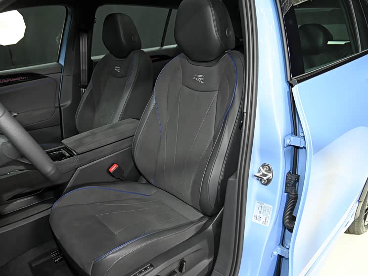 上汽大众 途观L 2024款 380TSI PRO 自动四驱高配 上汽大众 途观L 2024款 380TSI PRO 自动四驱高配