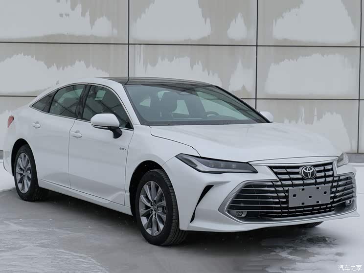 一汽丰田 亚洲龙 2024款 双擎  2.0L 基本型 一汽丰田 亚洲龙 2024款 双擎  2.0L 基本型