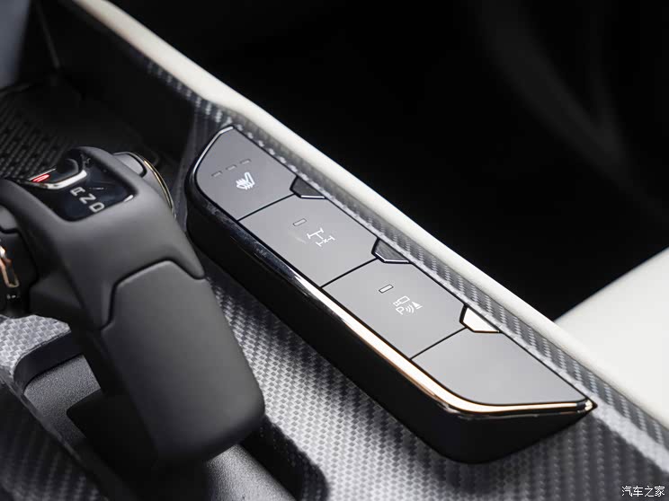 長(zhǎng)城汽車 哈弗猛龍 2024款 基本型 長(zhǎng)城汽車 哈弗猛龍 2024款 基本型