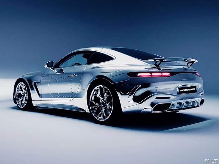 梅赛德斯-AMG AMG GT 2024款  AMG GT x sacai 梅赛德斯-AMG AMG GT 2024款  AMG GT x sacai
