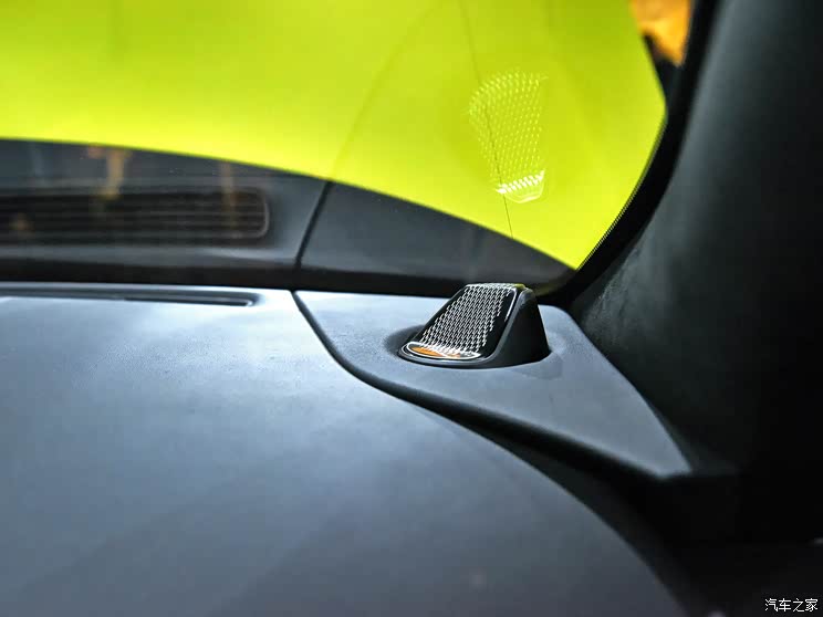 阿斯頓?馬丁 V8 Vantage 2024款 4.0T V8 Coupe 阿斯頓?馬丁 V8 Vantage 2024款 4.0T V8 Coupe