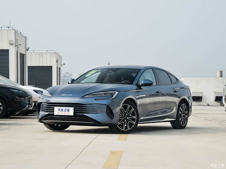 比亞迪 海豹 2024款 榮耀版 DM-i 1.5T 200km 旗艦型 比亞迪 海豹 2024款 榮耀版 DM-i 1.5T 200km 旗艦型