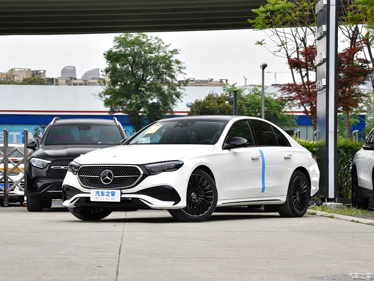 奔馳(進(jìn)口) 奔馳E級(jí)(進(jìn)口) 2024款 E 300 豪華型運(yùn)動(dòng)版 奔馳(進(jìn)口) 奔馳E級(jí)(進(jìn)口) 2024款 E 300 豪華型運(yùn)動(dòng)版