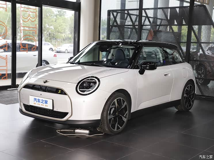 光束汽车 电动MINI COOPER 2024款 COOPER SE 艺术家 光束汽车 电动MINI COOPER 2024款 COOPER SE 艺术家