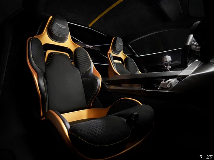 阿斯顿・马丁 Valiant 2024款 基本型 阿斯顿・马丁 Valiant 2024款 基本型