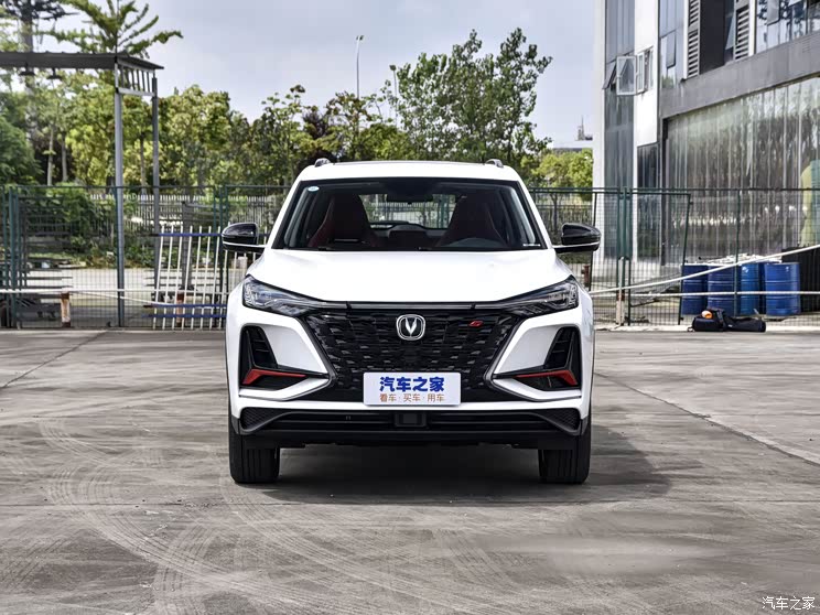 长安汽车 长安CS75 PLUS 2022款 2.0T 自动领航型 揽月/星越L等 2021最难忘的SUV(上)