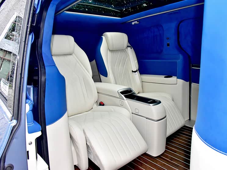 上汽大通 上汽大通MAXUS G20 2021款 PLUS 四座旗舰版 32.76万起 上汽大通MAXUS新增车型上市