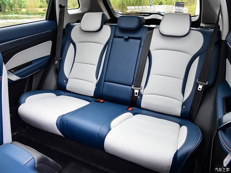 吉利汽车 博越 2022款 博越X 高配版 吉利汽车 博越 2022款 博越X 高配版