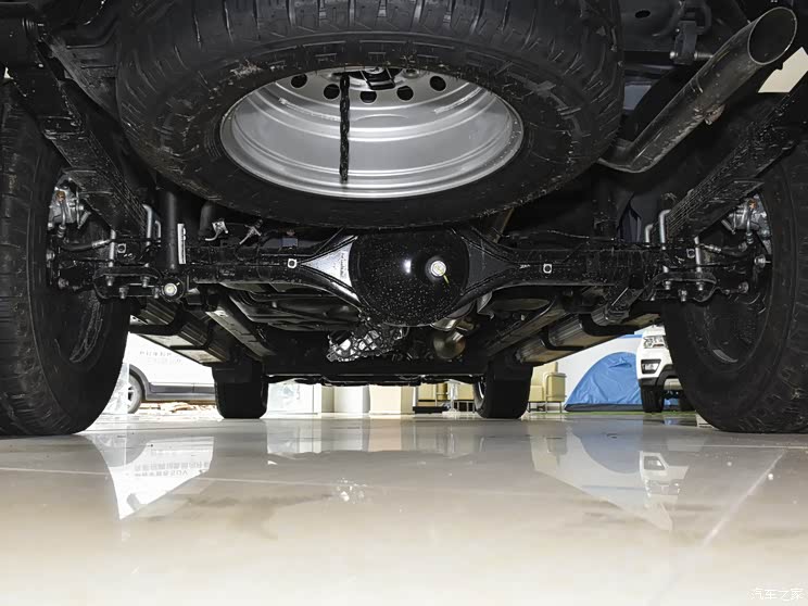 长安凯程 长安凯程F70 2022款 2.5T柴油手动四驱豪华版长轴JE4D25