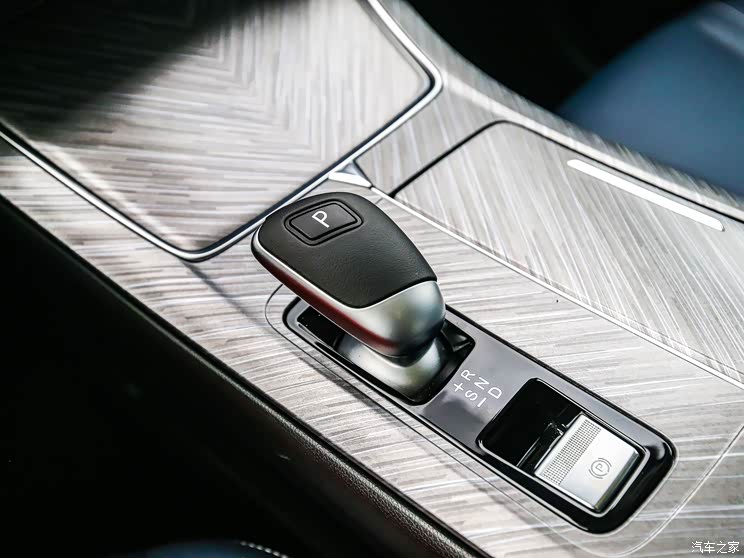 东风日产 启辰大V 2021款 260T 天王版 东风日产 启辰大V 2021款 260T 天王版