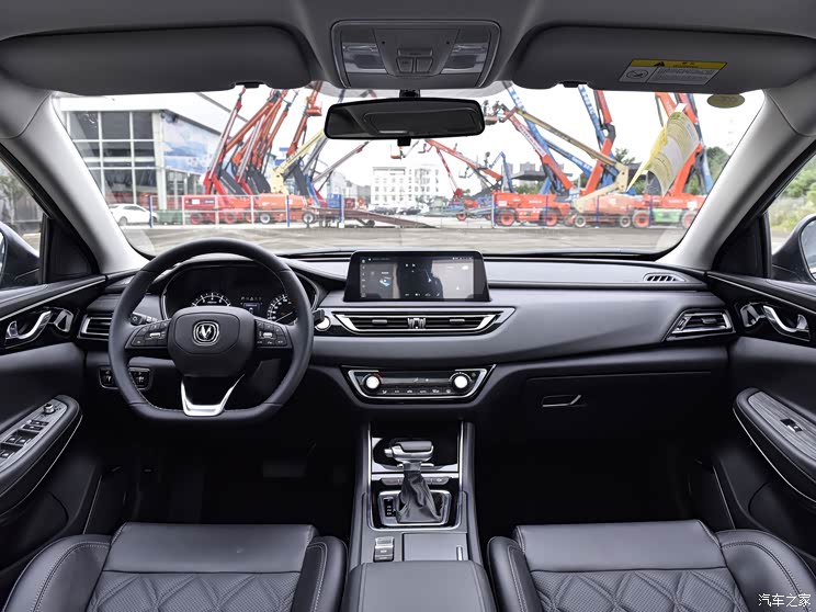 长安汽车 锐程CC 2022款 1.5T 自动豪华型 售9.79万起 新款锐程CC蓝鲸版正式上市