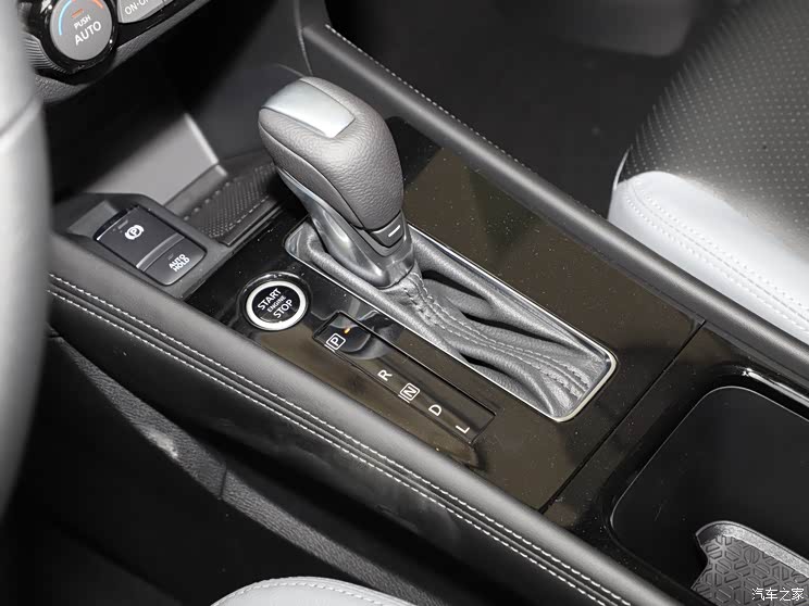 东风日产 劲客 2022款 1.5L CVT高配版 东风日产 劲客 2022款 1.5L CVT高配版