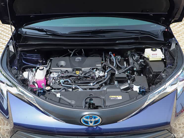 广汽丰田 赛那SIENNA 2021款 2.5L混动 LE版 广汽丰田 赛那SIENNA 2021款 2.5L混动 LE版