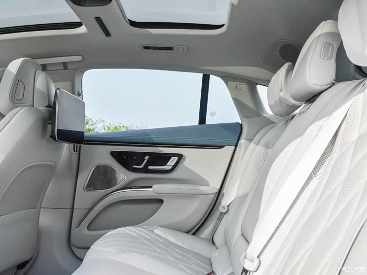 梅赛德斯-EQ 奔驰EQS 2021款 580 4MATIC AMG Line 梅赛德斯-EQ 奔驰EQS 2021款 580 4MATIC AMG Line